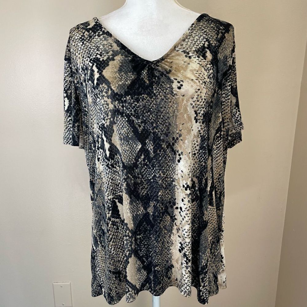 Jaclyn Smith| XLarge | snake print| stretch| Lightweight